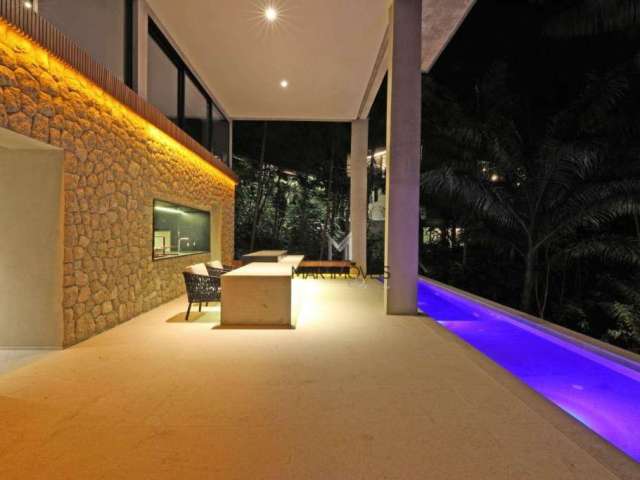 Casa com 6 dormitórios à venda, 700 m² por R$ 11.900.000,00 - Praia de São Pedro - Guarujá/SP
