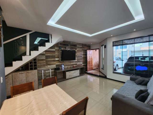 Casa em condomínio fechado com 3 quartos à venda no Cabral, Contagem  por R$ 699.000