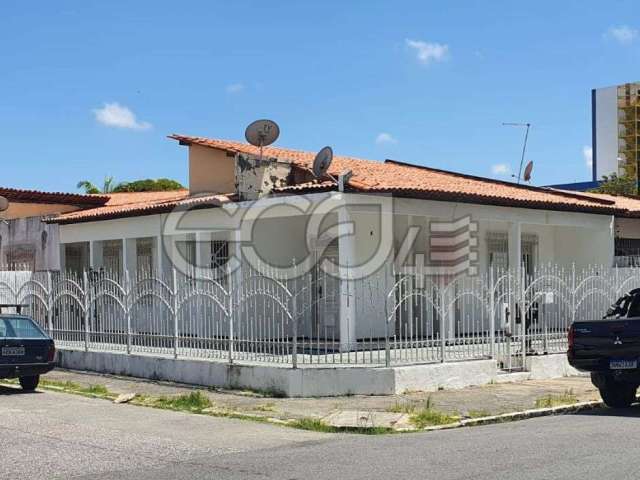 Casa à venda no bairro Grageru - Aracaju/SE