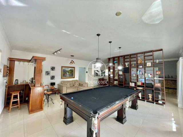 Casa à venda, 380 m² por R$ 2.590.000,00 - Beverly Hills - Jandira/SP