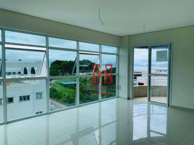 Apartamento com 3 dormitórios à venda, 116 m² por R$ 1.470.000,00 - Agronômica - Florianópolis/SC