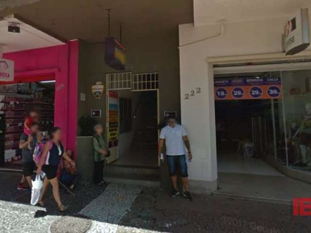 Sala comercial com 1 sala para alugar na Rua Felipe Schmidt, 224, Centro, Florianópolis, 33 m2 por R$ 1.700