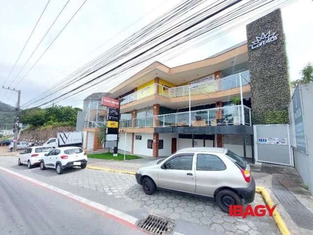 Sala comercial com 3 salas para alugar na Rodovia Virgílio Várzea, 3110, Saco Grande, Florianópolis, 250 m2 por R$ 8.000