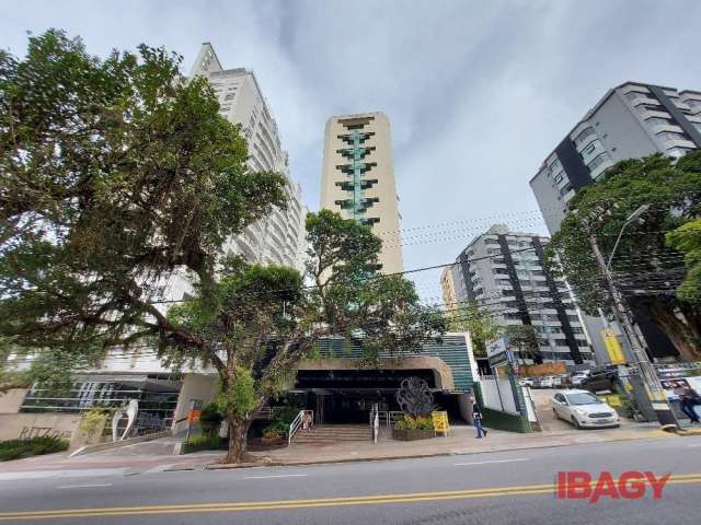 Sala comercial com 4 salas para alugar na Avenida Rio Branco, 448, Centro, Florianópolis, 67 m2 por R$ 3.800