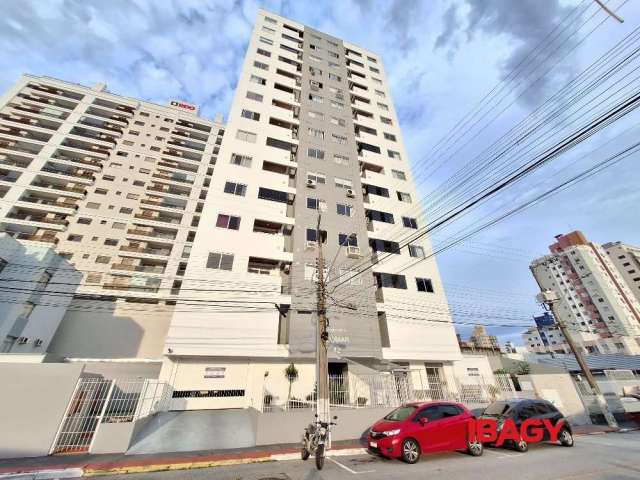 Apartamento com 1 quarto para alugar na Rua Sílvia Maria Fabro, 42, Kobrasol, São José, 38 m2 por R$ 1.400