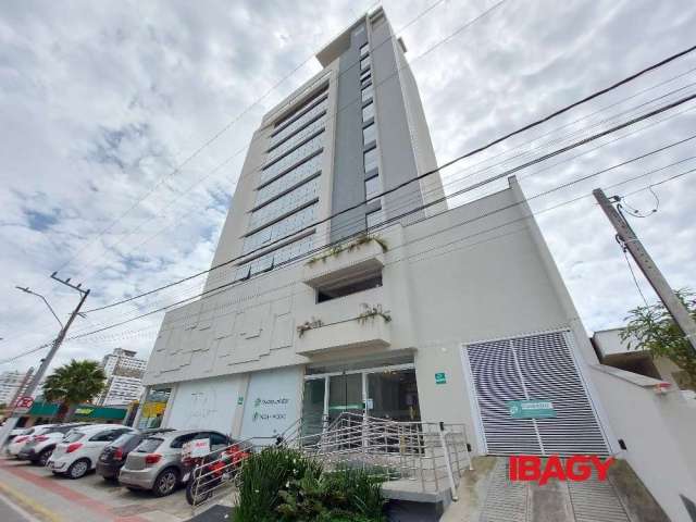 Sala comercial com 1 sala para alugar na Avenida Barão do Rio Branco, 350, Centro, Palhoça, 20 m2 por R$ 1.600