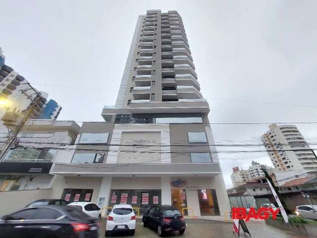 Ponto comercial com 1 sala para alugar na Avenida Presidente Nereu Ramos, Campinas, São José, 37 m2 por R$ 3.500