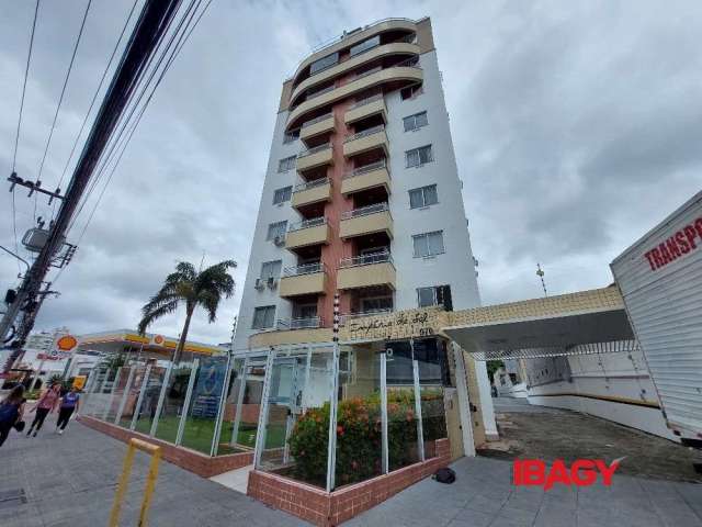 Apartamento com 2 quartos para alugar na Rua Lauro Linhares, 970, Trindade, Florianópolis, 92 m2 por R$ 2.900