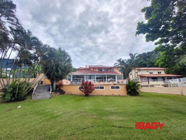 Casa com 6 quartos para alugar na Elizeu Francisco da Silva, 99, Cacupé, Florianópolis, 848 m2 por R$ 19.900
