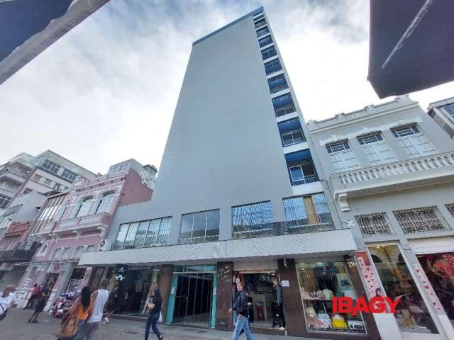Sala comercial com 1 sala para alugar na Rua Conselheiro Mafra, 220, Centro, Florianópolis, 34 m2 por R$ 900