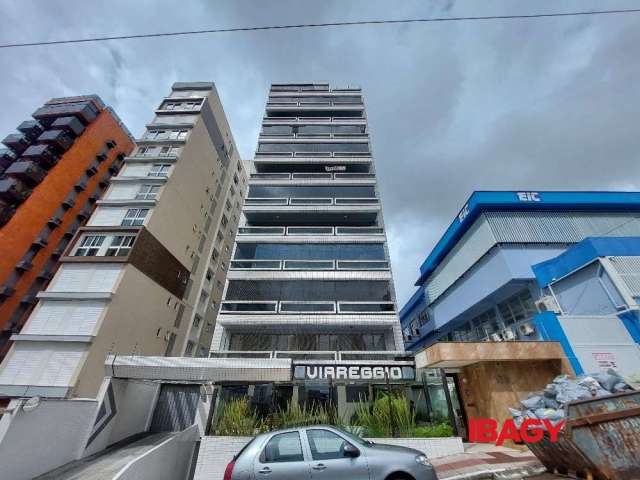 Apartamento com 4 quartos para alugar na Rua São Francisco, 170, Centro, Florianópolis, 146 m2 por R$ 7.500
