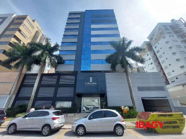 Sala comercial com 16 salas para alugar na Rua Professor Ayrton Roberto de Oliveira, 32, Itacorubi, Florianópolis, 336 m2 por R$ 14.000