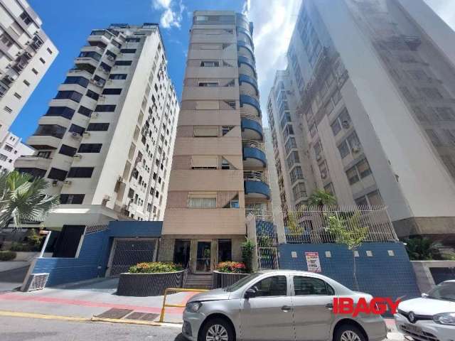 Apartamento com 3 quartos para alugar na Rua Almirante Lamego, 721, Centro, Florianópolis, 88 m2 por R$ 5.000