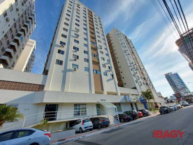 Apartamento com 3 quartos para alugar na Rua Irmãos Vieira, 221, Campinas, São José, 73 m2 por R$ 2.650