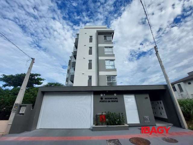Apartamento com 2 quartos para alugar na Carlos Deolindo Dutra, 138, Praia de Fora, Palhoça, 56 m2 por R$ 2.000