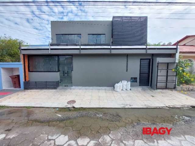 Casa para alugar na Rua Esaú Pereira da Silva, 160, Santa Mônica, Florianópolis, 302 m2 por R$ 7.000