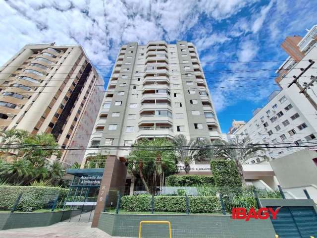 Apartamento com 3 quartos para alugar na Rua Almirante Lamego, 870, Centro, Florianópolis, 104 m2 por R$ 4.100