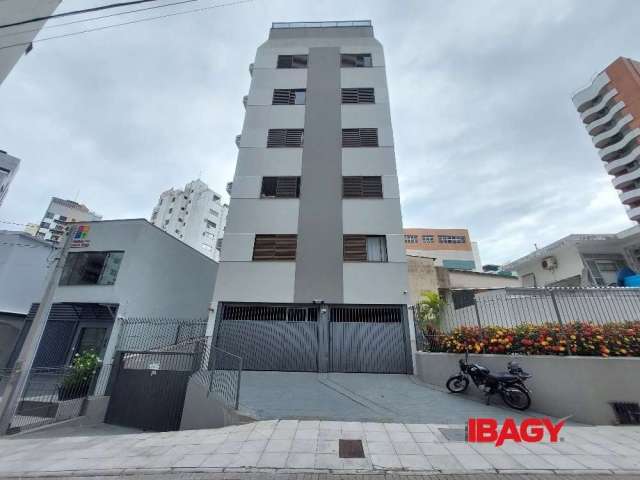Cobertura com 3 quartos para alugar na Servidão Francisco Monn, 42, Centro, Florianópolis, 221 m2 por R$ 6.000