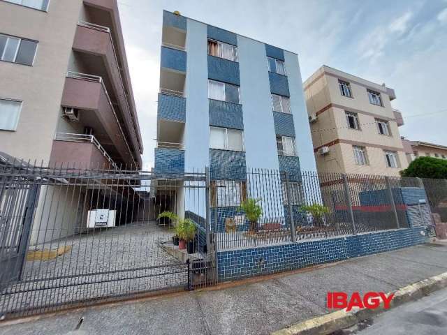 Apartamento com 1 quarto para alugar na Rua da Independência, 994, Areias, São José, 45 m2 por R$ 1.350