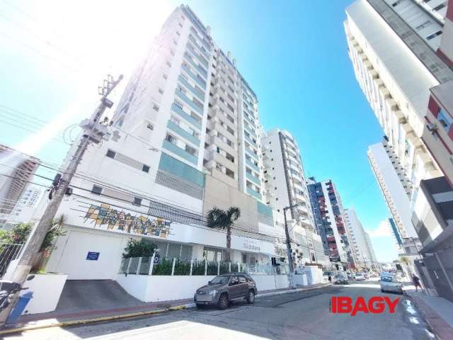Apartamento com 3 quartos para alugar na Avenida Brigadeiro da Silva Paes, 412, Campinas, São José por R$ 3.300