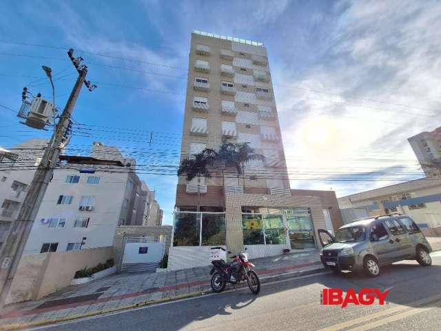 Apartamento com 3 quartos para alugar na Rua João Evangelista da Costa, 787, Coloninha, Florianópolis, 84 m2 por R$ 3.500