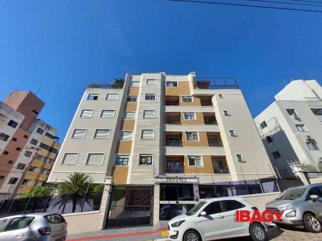 Apartamento com 2 quartos para alugar na Rua Bias Peixoto, 70, Abraão, Florianópolis, 60 m2 por R$ 2.500