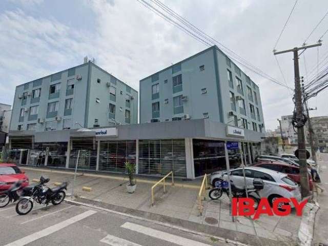 Apartamento com 3 quartos para alugar na CAPITAO ADELINO PLATTI, 19, Campinas, São José, 84 m2 por R$ 2.100
