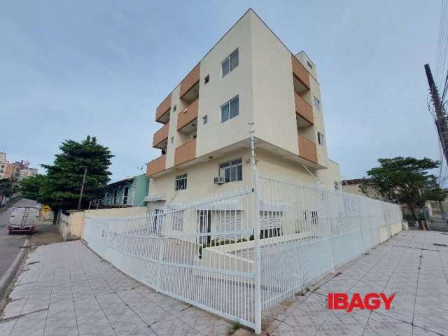 Apartamento com 1 quarto para alugar na Rua Luiz Gonzaga Valente, 571, Capoeiras, Florianópolis, 45 m2 por R$ 1.500