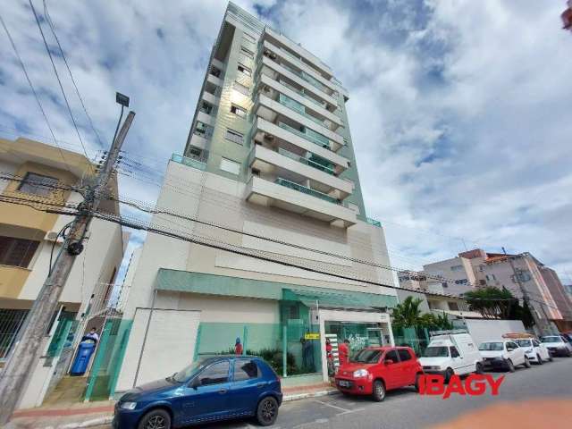 Apartamento com 3 quartos para alugar na Rua Elizeu Di Bernardi, 277, Campinas, São José, 96 m2 por R$ 3.900