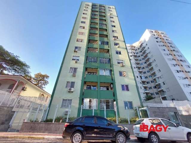 Apartamento com 3 quartos para alugar na Rua Frei Hilário, 102, Campinas, São José, 67 m2 por R$ 2.200