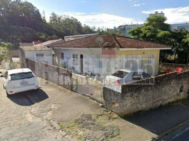 Terreno à venda em Carvoeira em Florianópolis