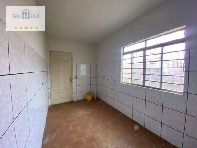 Casa com 3 dormitórios para alugar, 135 m² por R$ 1.500,00/mês - Centro - Araçatuba/SP