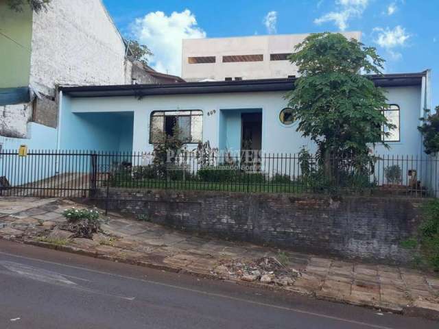 Casa para Venda em Pato Branco, São Vicente, 3 dormitórios, 1 banheiro, 1 vaga