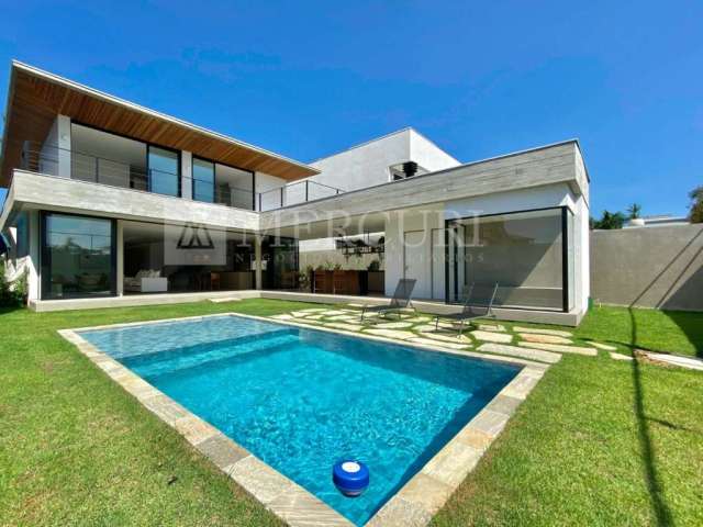 Casa de Alto padrão com 5 quartos (5 suítes) à venda, 450 m² por R$ 4.850.000 - Jardim Acapulco - Guarujá/SP - Imobiliária Mercuri