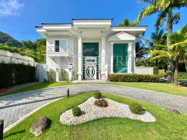 Casa em Condomínio Fechado com 5 quartos (5 suítes) à venda, 405 m² por R$ 2.700.000 -Balneário Praia do Pernambuco - Guarujá/SP - Imobiliária Mercuri