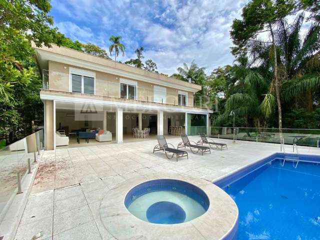 Casa em Condomínio Fechado com 4 quartos (4 suítes) à venda, 800 m² por R$ 9.000.000 - Sítio São Pedro - Guarujá/SP - Imobiliária Mercuri