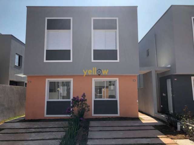 Casa em Condomínio Fechado de 62m² em Centro Residencial de Arujá - Venda  por R$445 mil