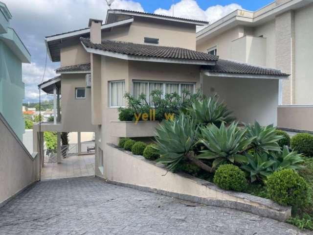 Casa em Condomínio Arujá 5 com 4 Dormitórios e 3 Suítes - Aluguel por R$ 15.000.