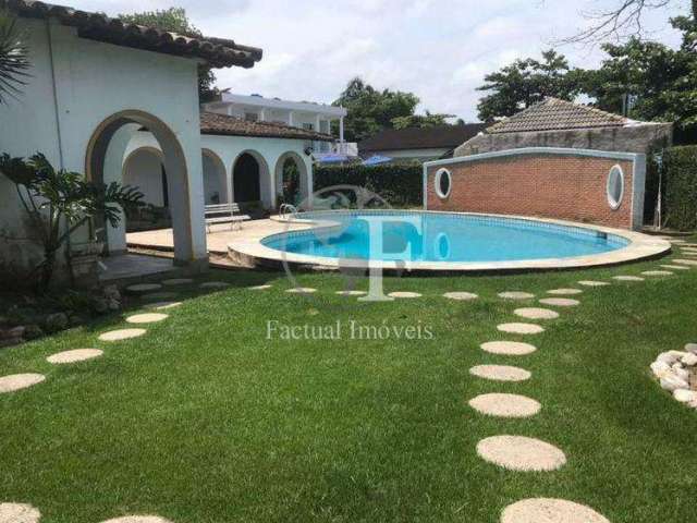 Casa com 3 dormitórios à venda, 380 m² por R$ 1.800.000,00 - Balneário Praia do Pernambuco - Guarujá/SP