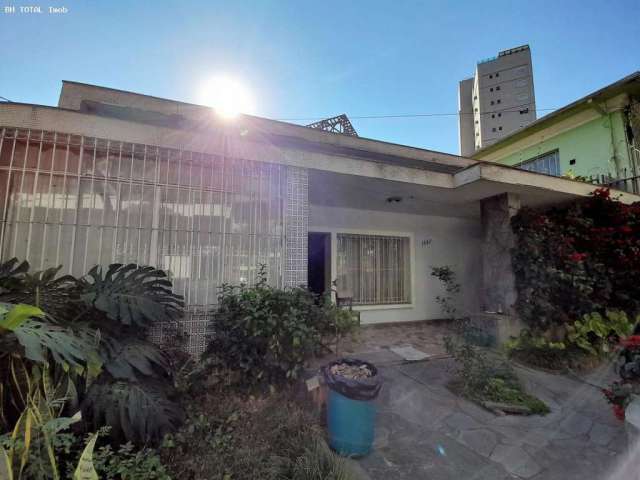 Casa para Locação em Belo Horizonte, Santa Efigênia, 8 dormitórios, 2 banheiros, 5 vagas