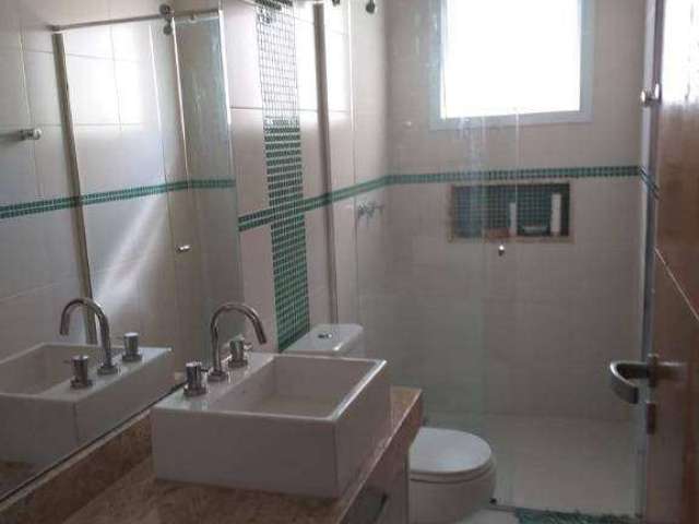 Sobrado com 3 dormitórios à venda, 240 m² por R$ 850.000,00 - Zona Industrial - Sorocaba/SP