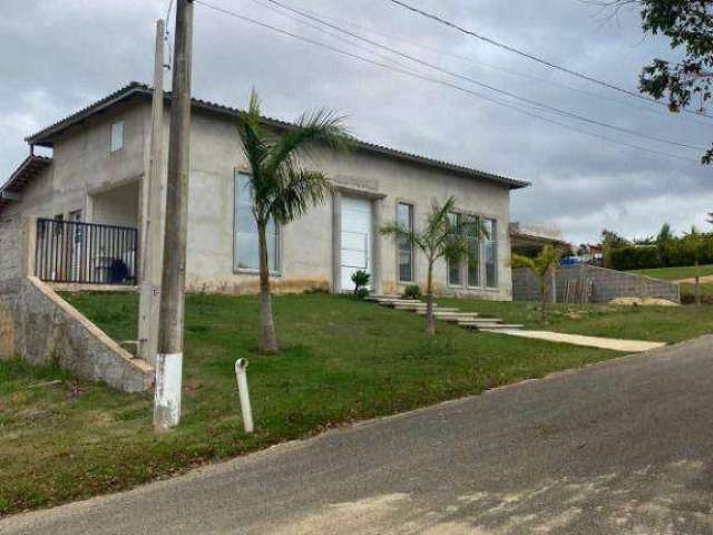 Casa com 3 dormitórios à venda, 327 m² por R$ 900.000,00 - Condomínio Village Serra - Araçoiaba da Serra/SP