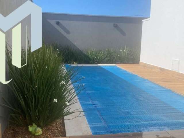 Casa à venda condomínio Damha Marília com 03 suítes ,piscina aquecida, rica em planejados.