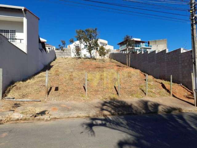 Terreno à venda, 904 m² por R$ 680.000,00 - Pousada dos Campos - Pouso Alegre/MG