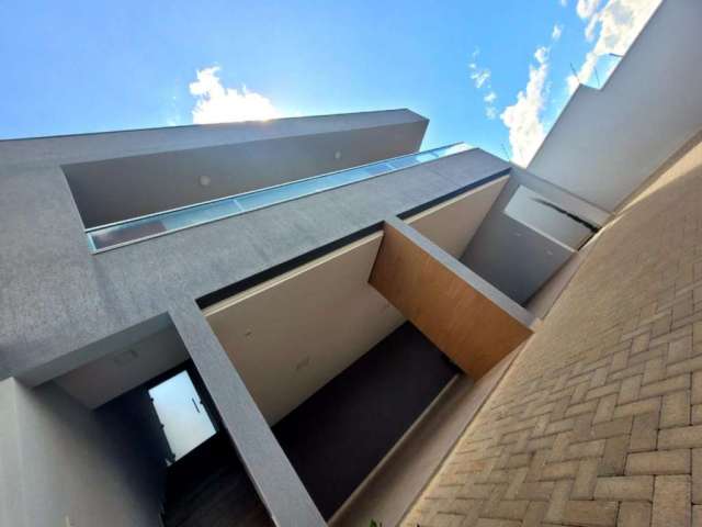 Casa com 3 dormitórios à venda, 226 m² por R$ 850.000,00 - Pousada do Sol - Pouso Alegre/MG