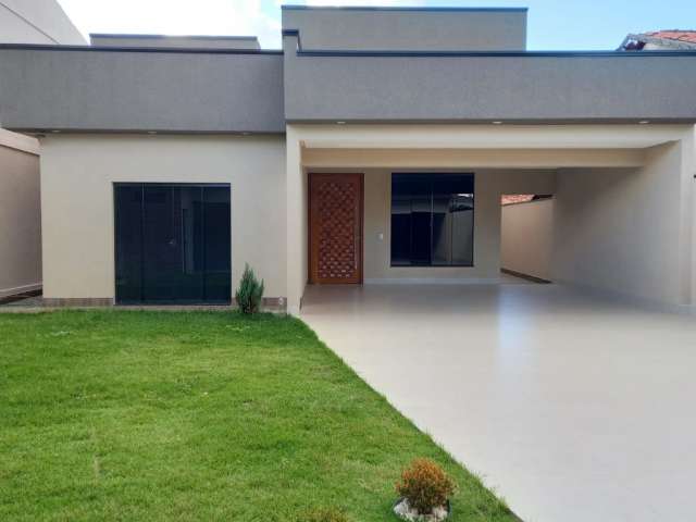Casa para venda possui 215 metros quadrados com 3 quartos em Estância Itaguaí - Caldas Novas - GO