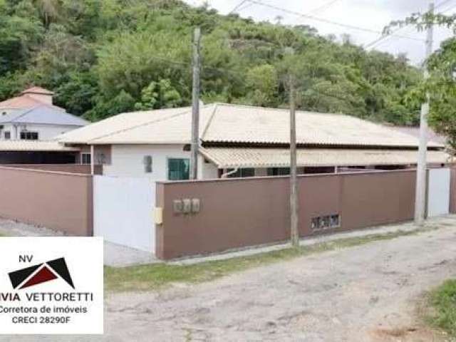 Casa Padrão para Venda em Cachoeira do Bom Jesus Florianópolis-SC