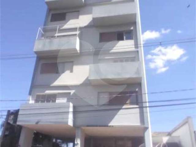 Apartamento no Condomínio Vila Rica.