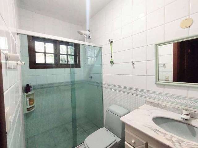 Sobrado para aluguel com 300 metros quadrados com 4 quartos em Granja Viana II - Cotia - SP