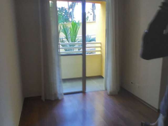 Apartamento 2 dormitórios Vila Gomes FL54